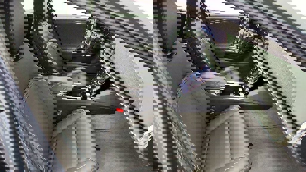 Used 2024 Lucid Air Pure image 25