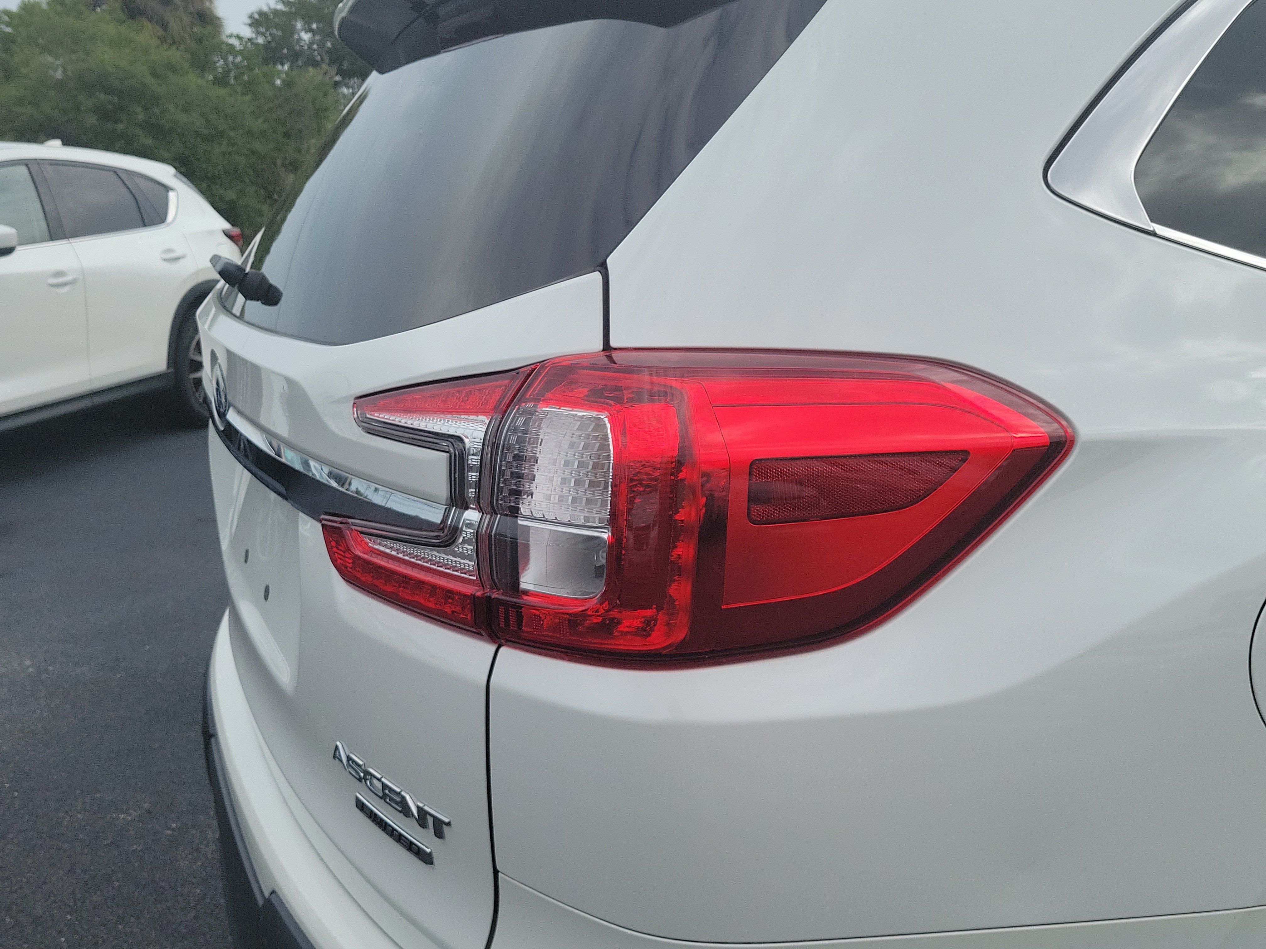 Certified 2024 Subaru Ascent Limited w/ Technology Package AWD/4WD image 11