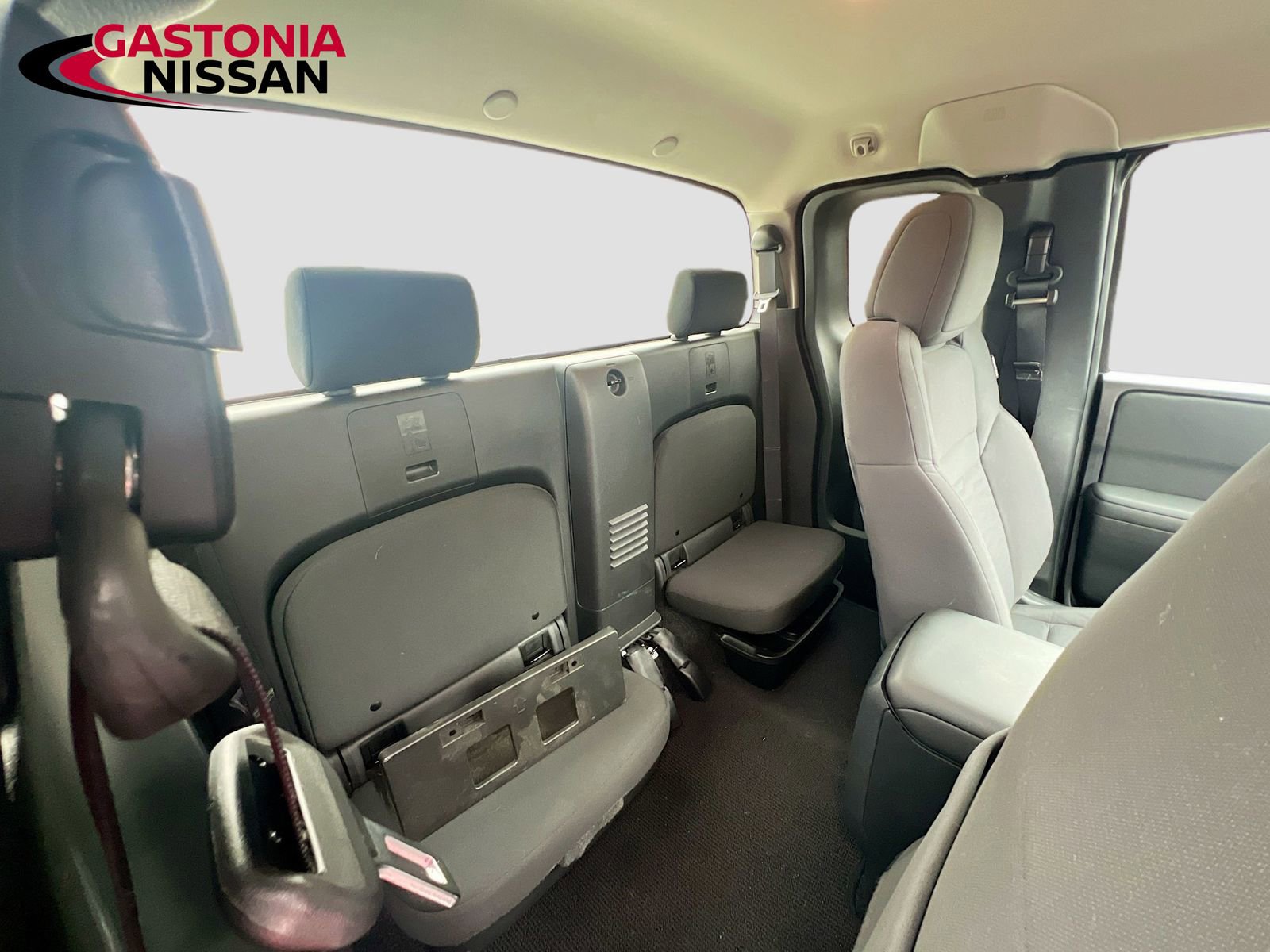 Used 2024 Nissan Frontier S image 30