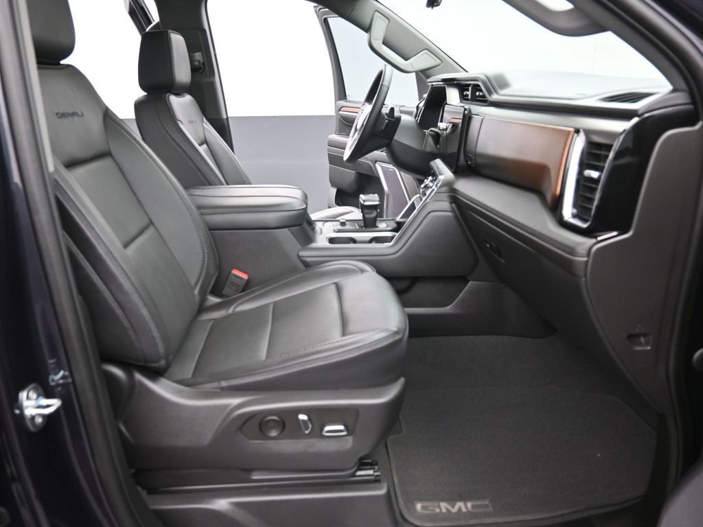 Used 2023 GMC Sierra 1500 Denali w/ Denali Reserve Package image 16