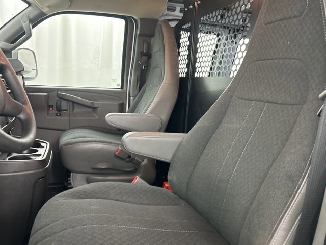 Used 2024 Chevrolet Express 2500 Work Van w/ Driver Convenience Package image 7