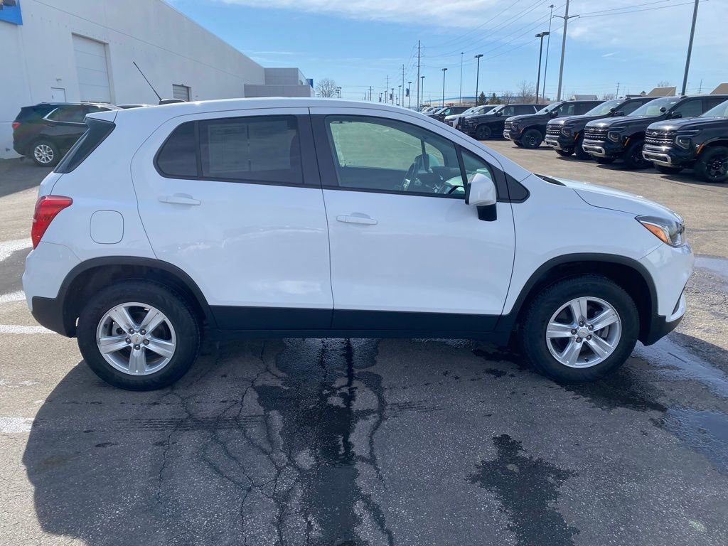 Used 2020 Chevrolet Trax LS w/ Tint and Cruise Package image 8