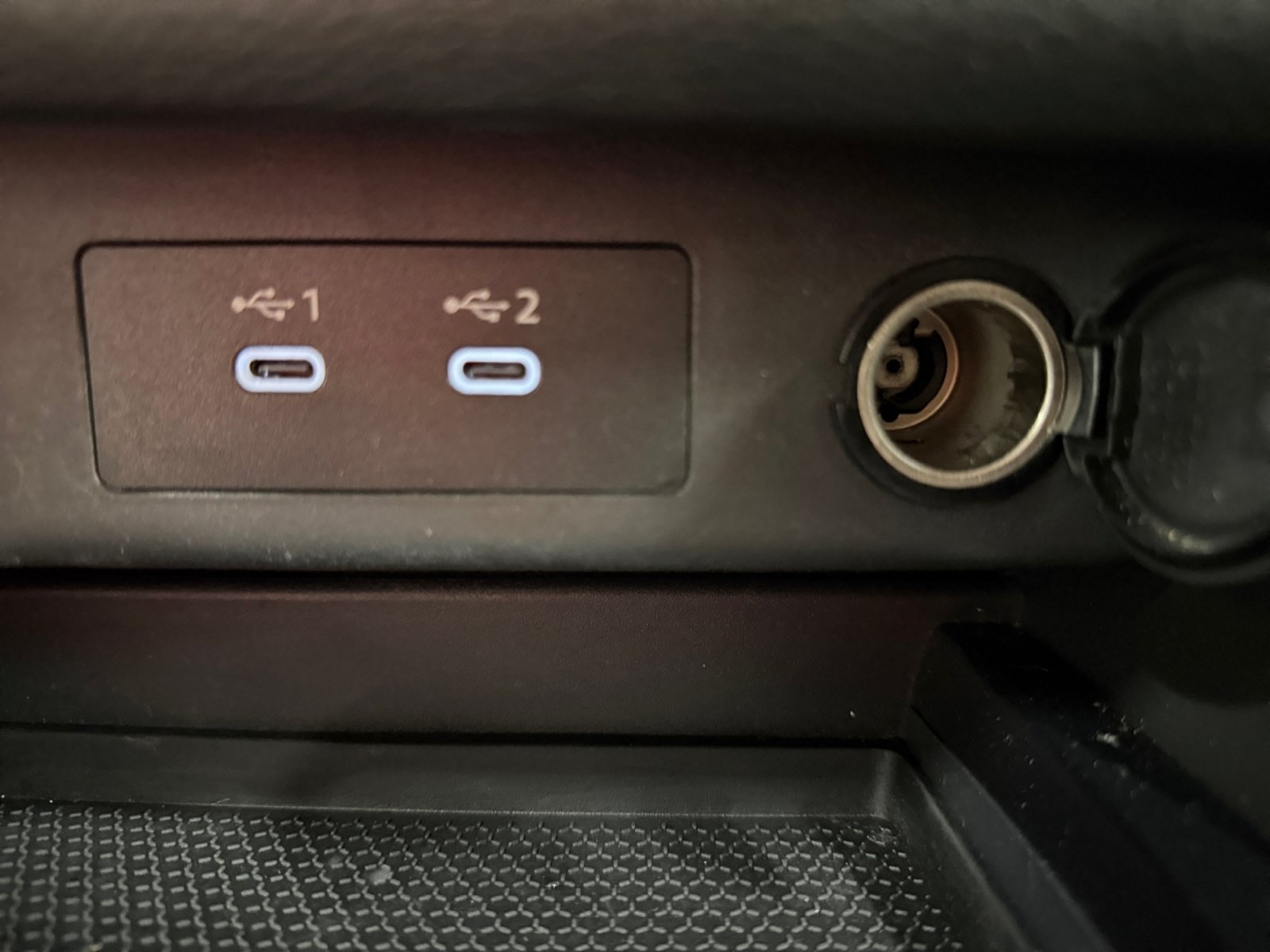 Used 2024 Nissan Rogue S FWD image 21
