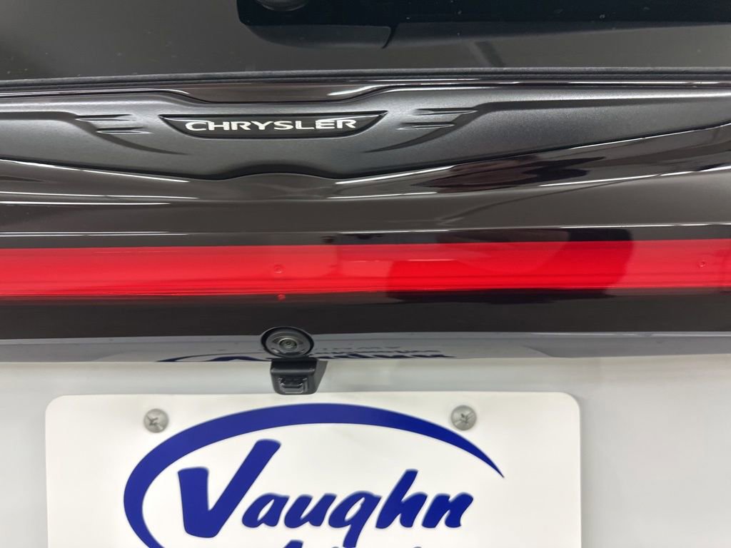 New 2026 Chrysler Pacifica Limited w/ S Appearance Package image 14