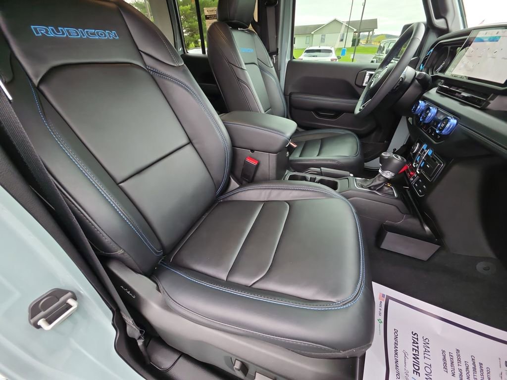 Used 2024 Jeep Wrangler Unlimited Rubicon 4xe image 25