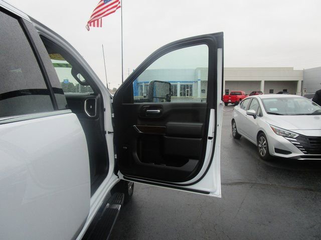 Used 2023 GMC Sierra 3500 SLT w/ SLT Premium Package AWD/4WD image 21