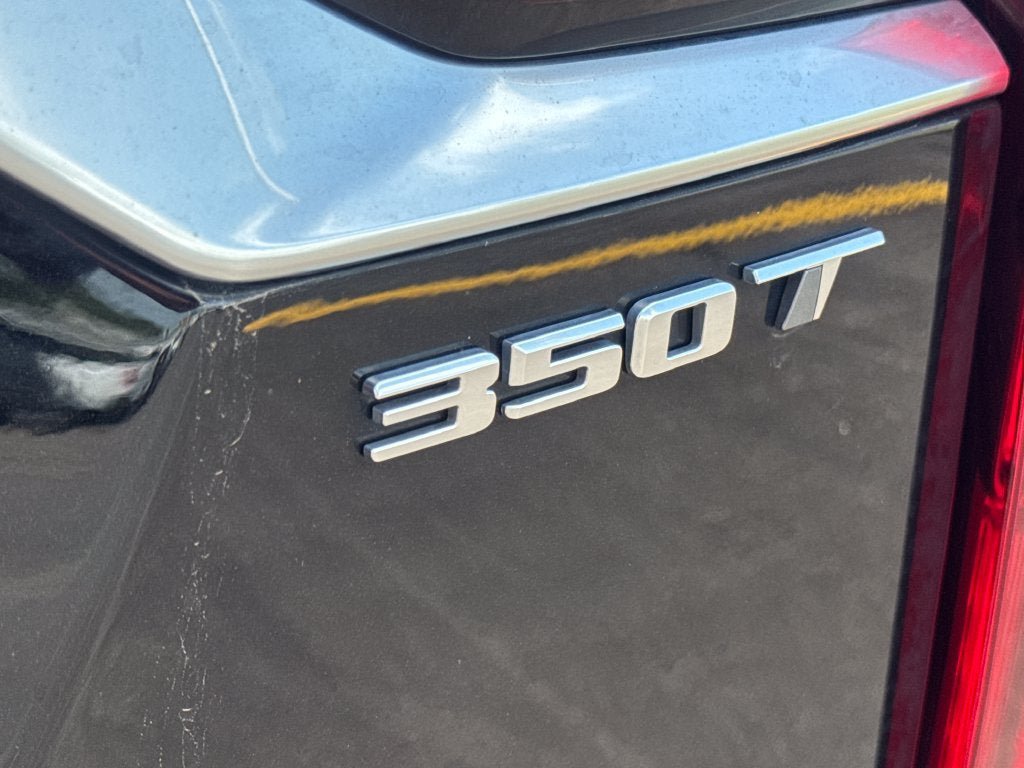 Certified 2024 Cadillac XT6 Luxury w/ LPO, Floor Liner Package AWD/4WD image 8