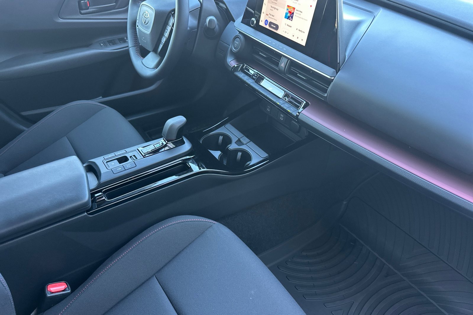 Used 2026 Toyota Prius Plug-In Hybrid image 21