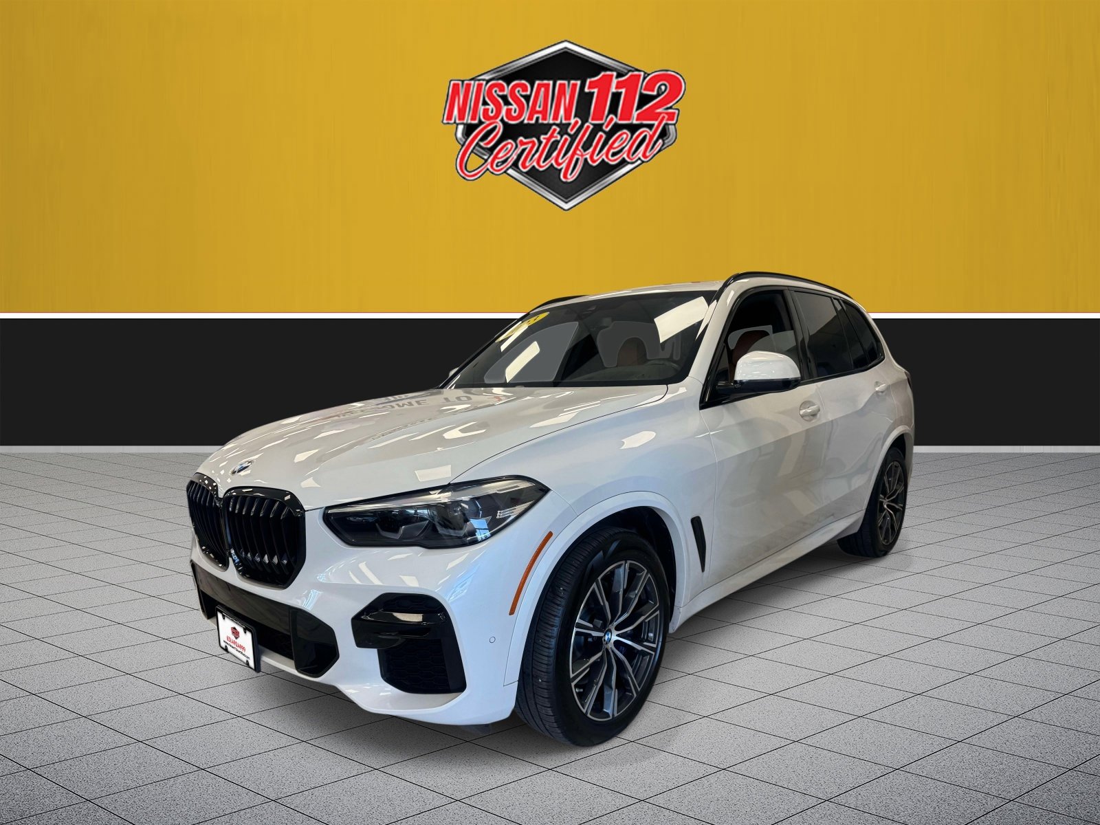 Used 2023 BMW X5 xDrive40i w/ M Sport Package AWD/4WD image 2