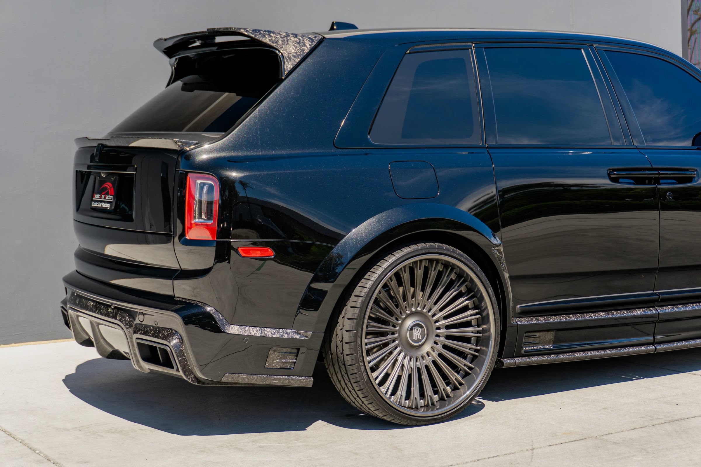 Used 2019 Rolls-Royce Cullinan AWD/4WD image 39