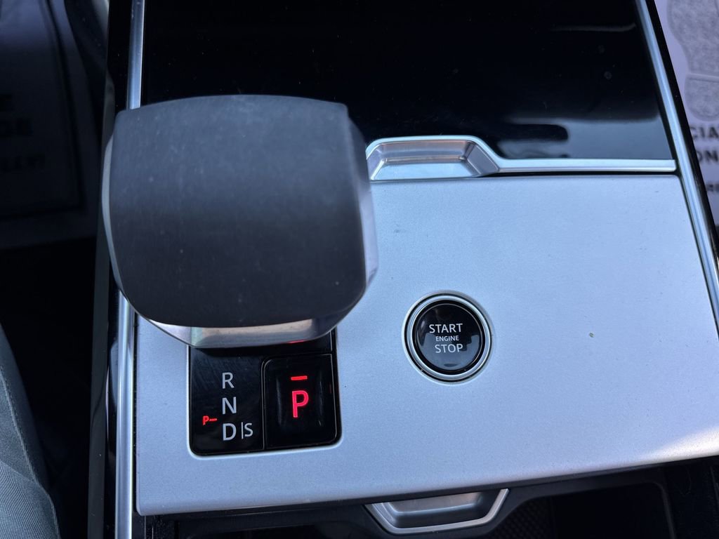 Used 2025 Land Rover Range Rover Long Wheelbase Autobiography image 20