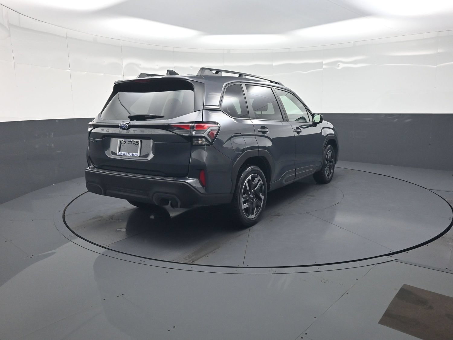 Used 2025 Subaru Forester Limited AWD/4WD image 3