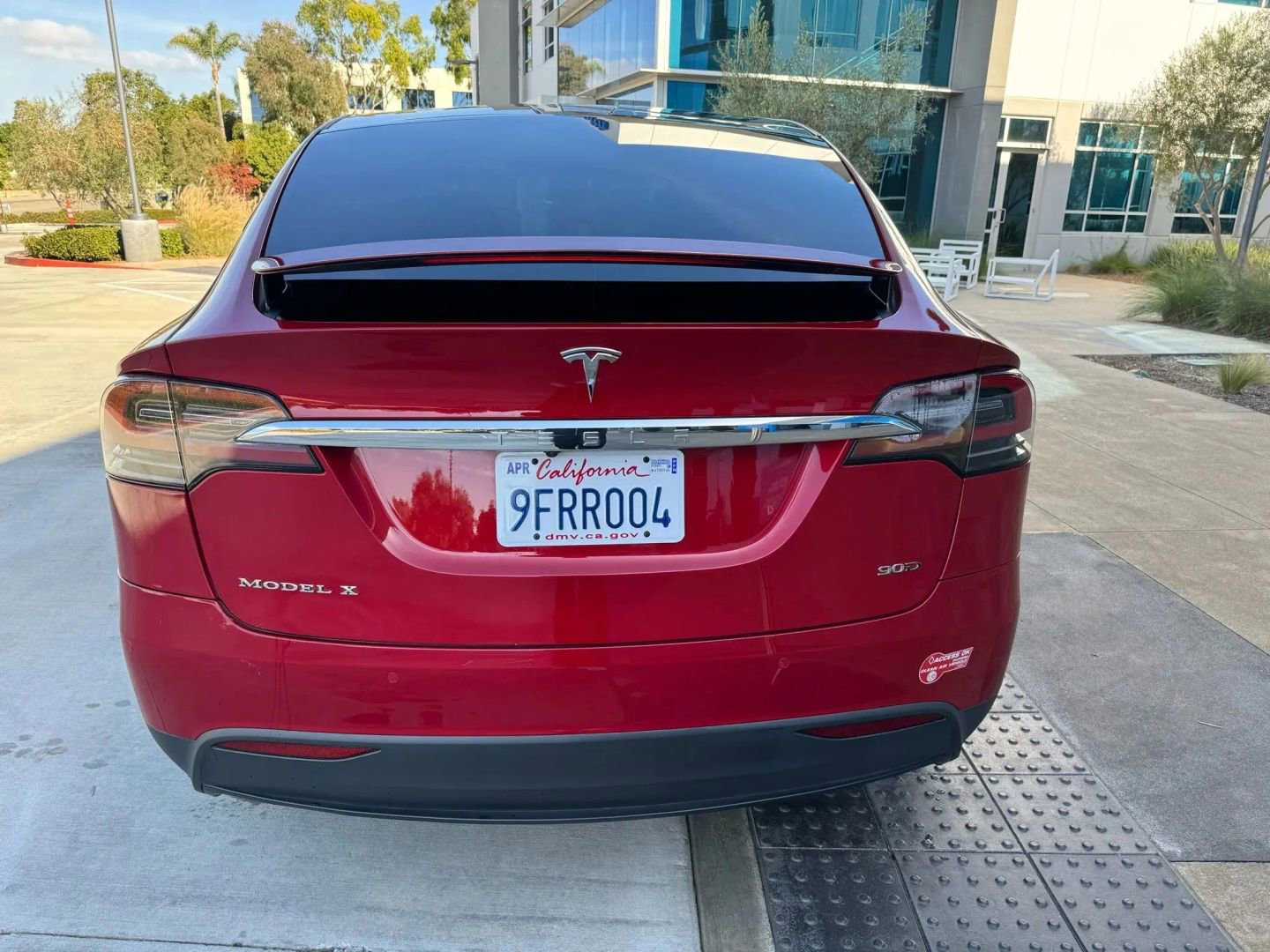 Used 2020 Tesla Model X Long Range AWD/4WD image 9