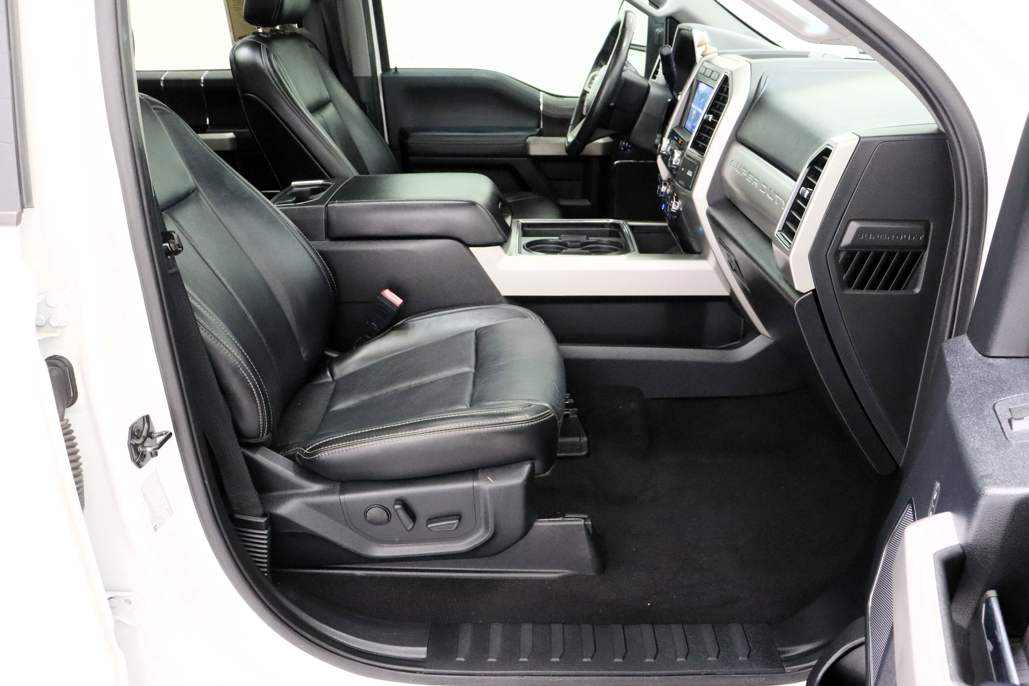 Used 2020 Ford F250 Lariat image 40