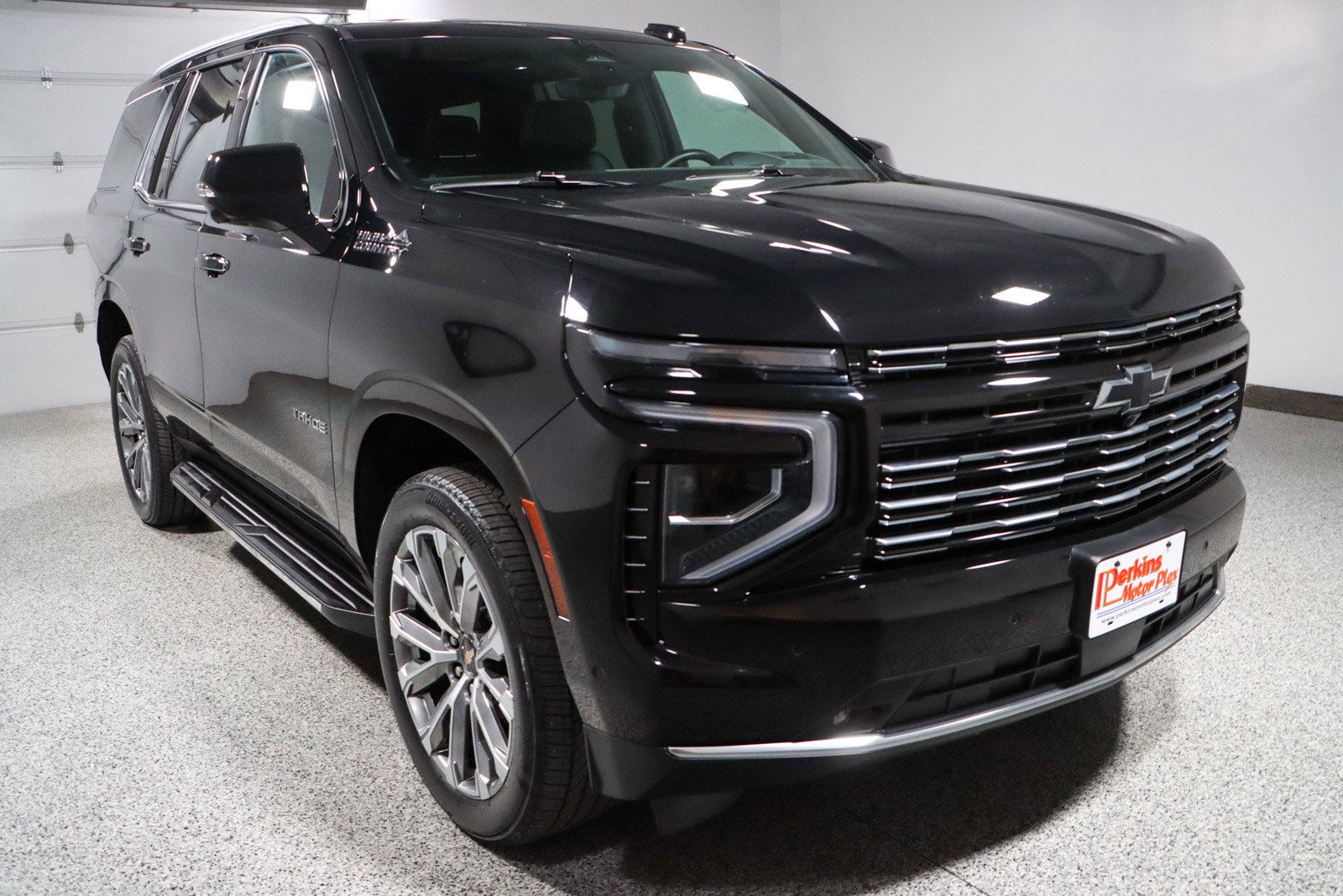 Used 2025 Chevrolet Tahoe High Country w/ Sun And Tow Package AWD/4WD image 5