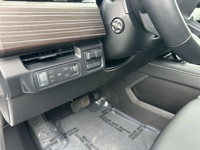 New 2025 GMC Sierra EV Denali image 18