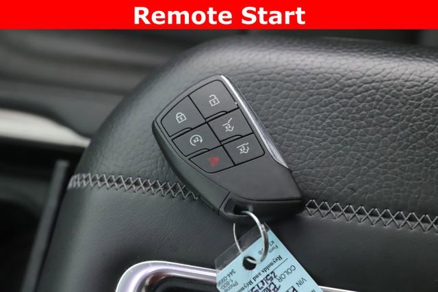 Used 2023 GMC Yukon Denali image 3