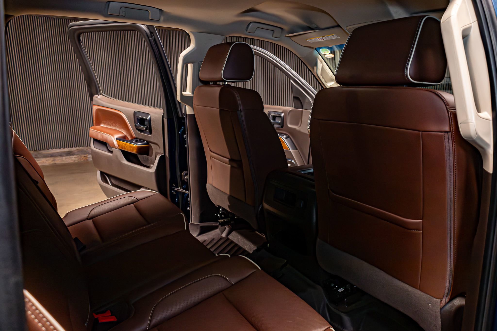 Used 2016 Chevrolet Silverado 2500 High Country w/ Duramax Plus Package image 25