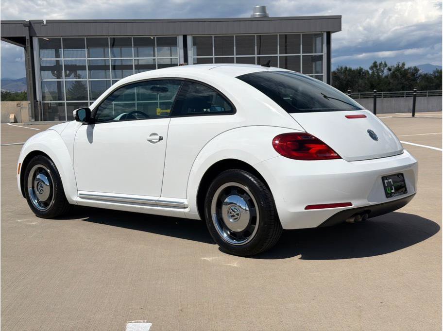 Used 2012 Volkswagen Beetle 2.5 FWD image 6