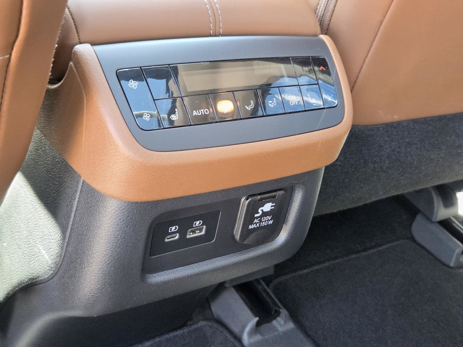 Certified 2023 Nissan Pathfinder Platinum FWD image 22