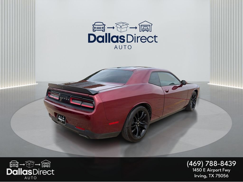 Used 2018 Dodge Challenger SXT w/ Blacktop Package RWD image 6