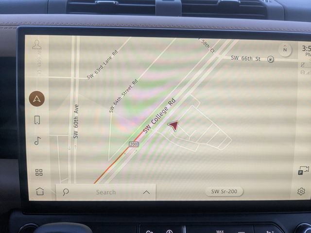 New 2026 Land Rover Defender 130 X-Dynamic SE image 18