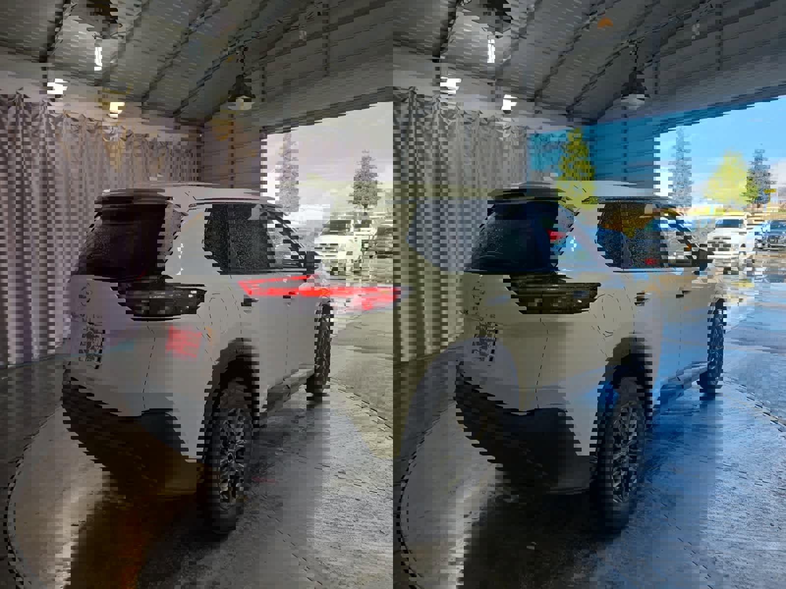 Used 2021 Nissan Rogue S image 10