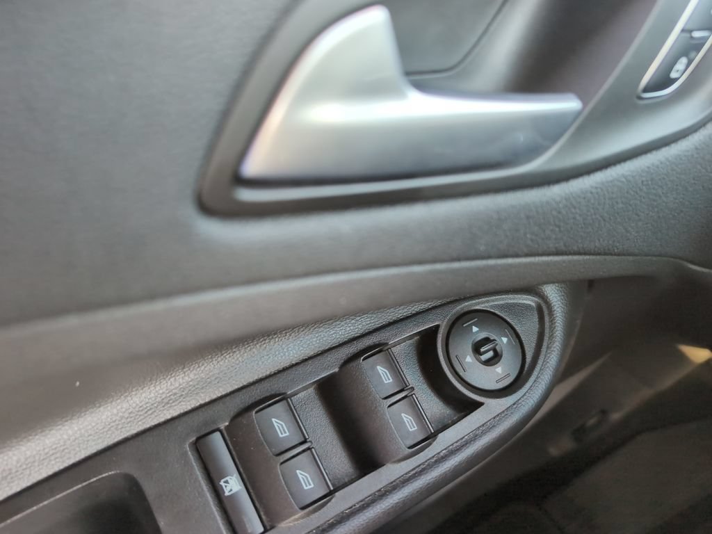 Used 2017 Ford Escape SE AWD/4WD image 18