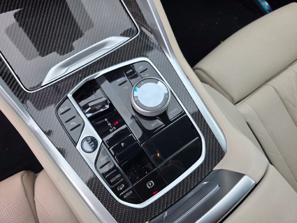 Certified 2025 BMW X6 M60i AWD/4WD image 20