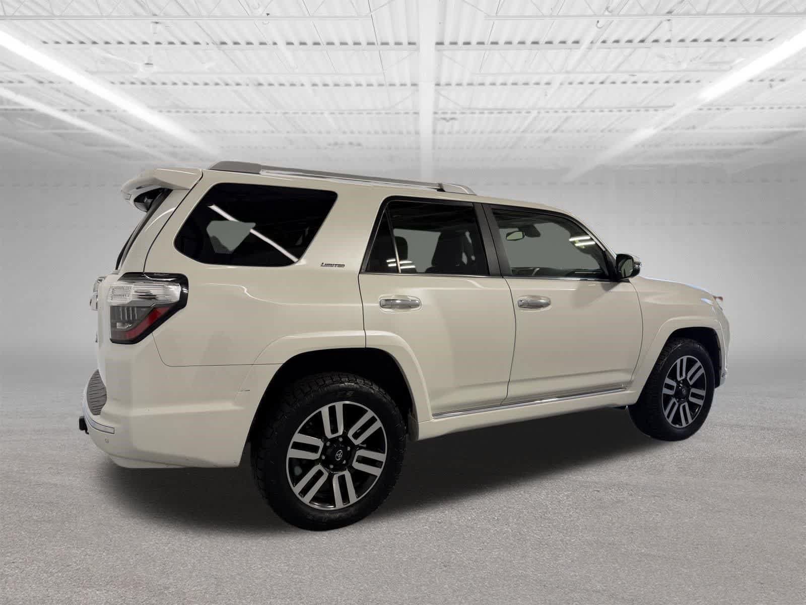 Used 2023 Toyota 4Runner Limited AWD/4WD image 6