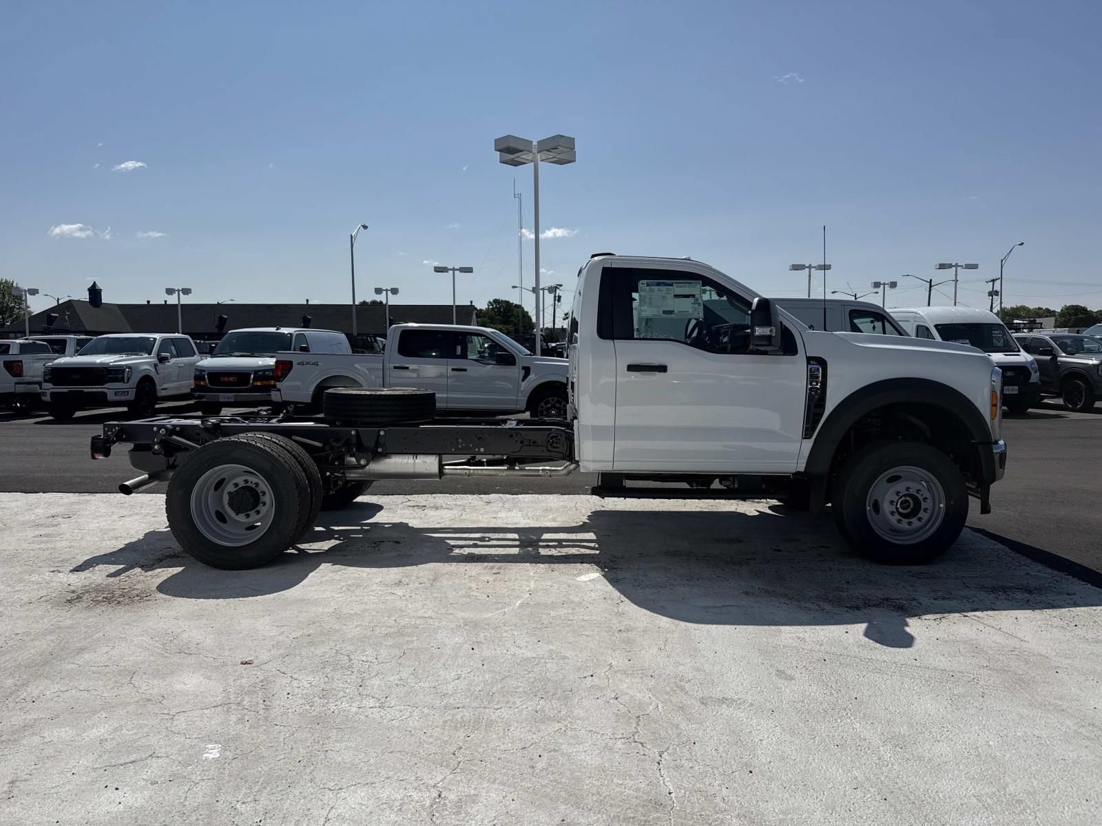 New 2026 Ford F600 4x4 Regular Cab Super Duty w/ XL Chrome Package image 2