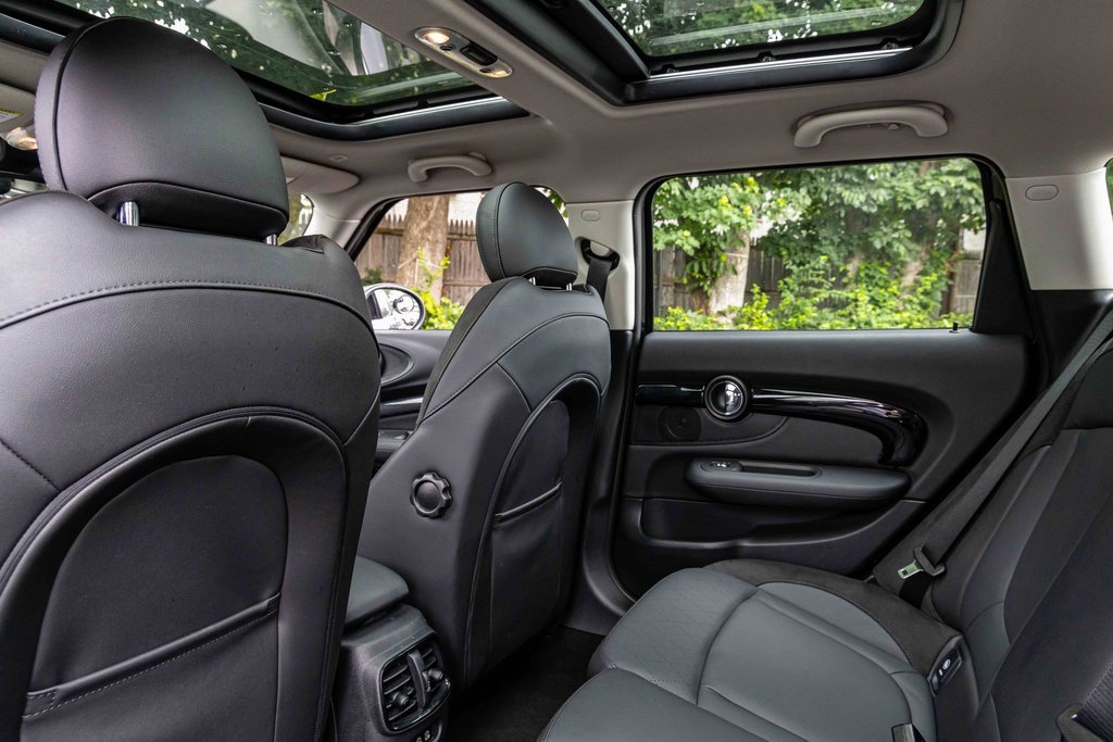 Used 2024 MINI Cooper Clubman S w/ Signature Upholstery Package image 20
