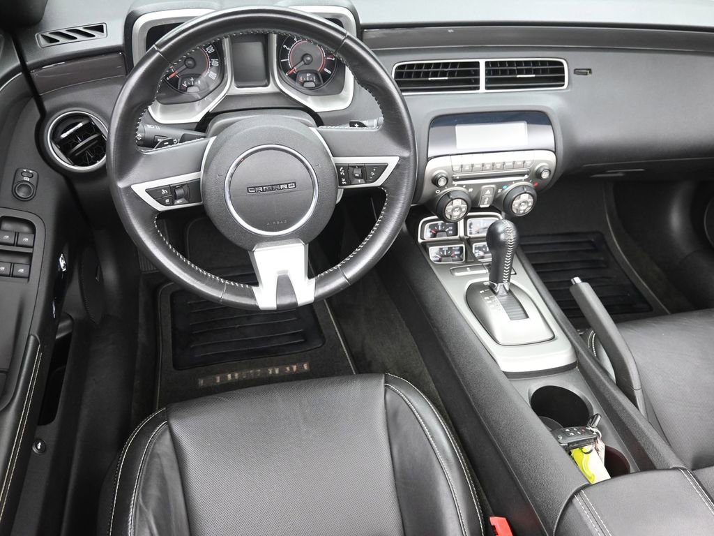 Used 2011 Chevrolet Camaro LT image 11