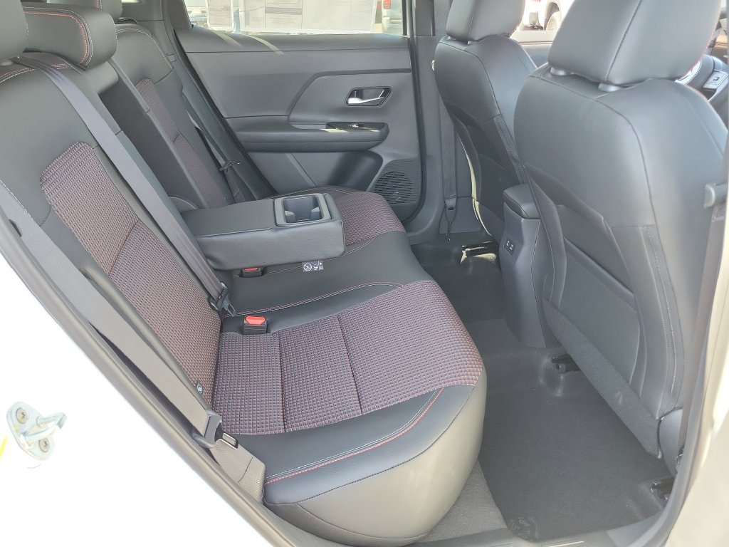 New 2026 Nissan Kicks SR w/ Interior Electronics Package FWD image 13