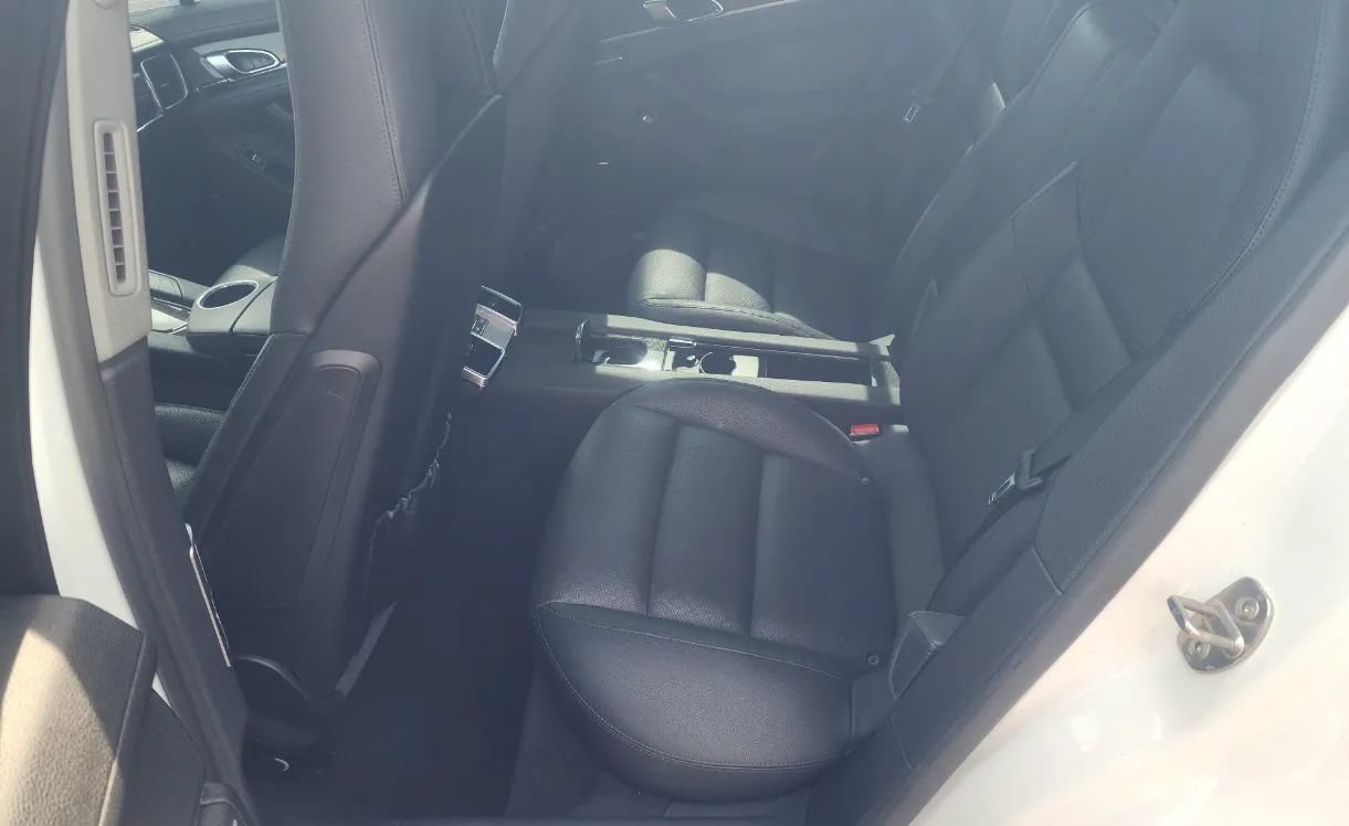 Used 2013 Porsche Panamera S RWD image 12
