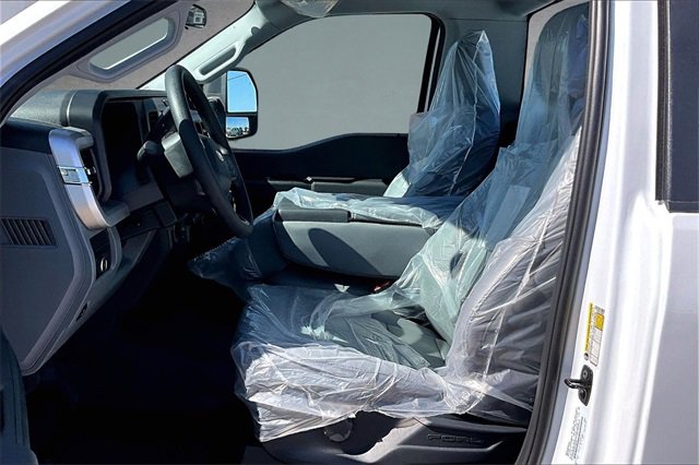 New 2026 Ford F350 XL w/ XL Chrome Package image 7