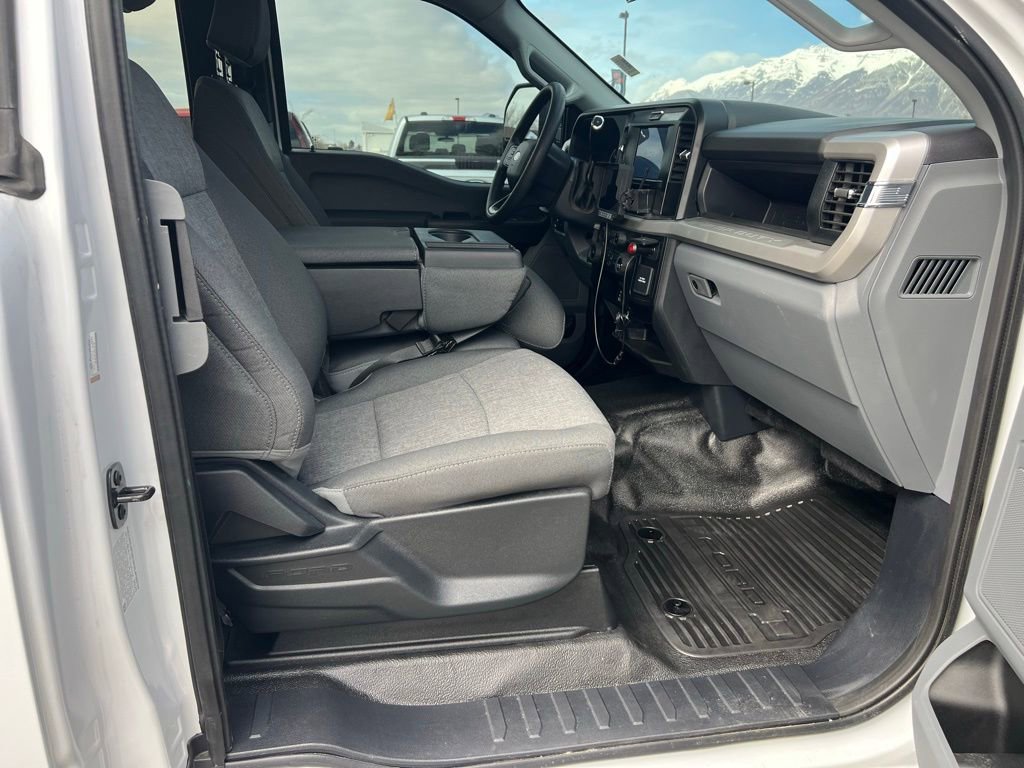 Used 2025 Ford F450 XL w/ XL Chrome Package image 17