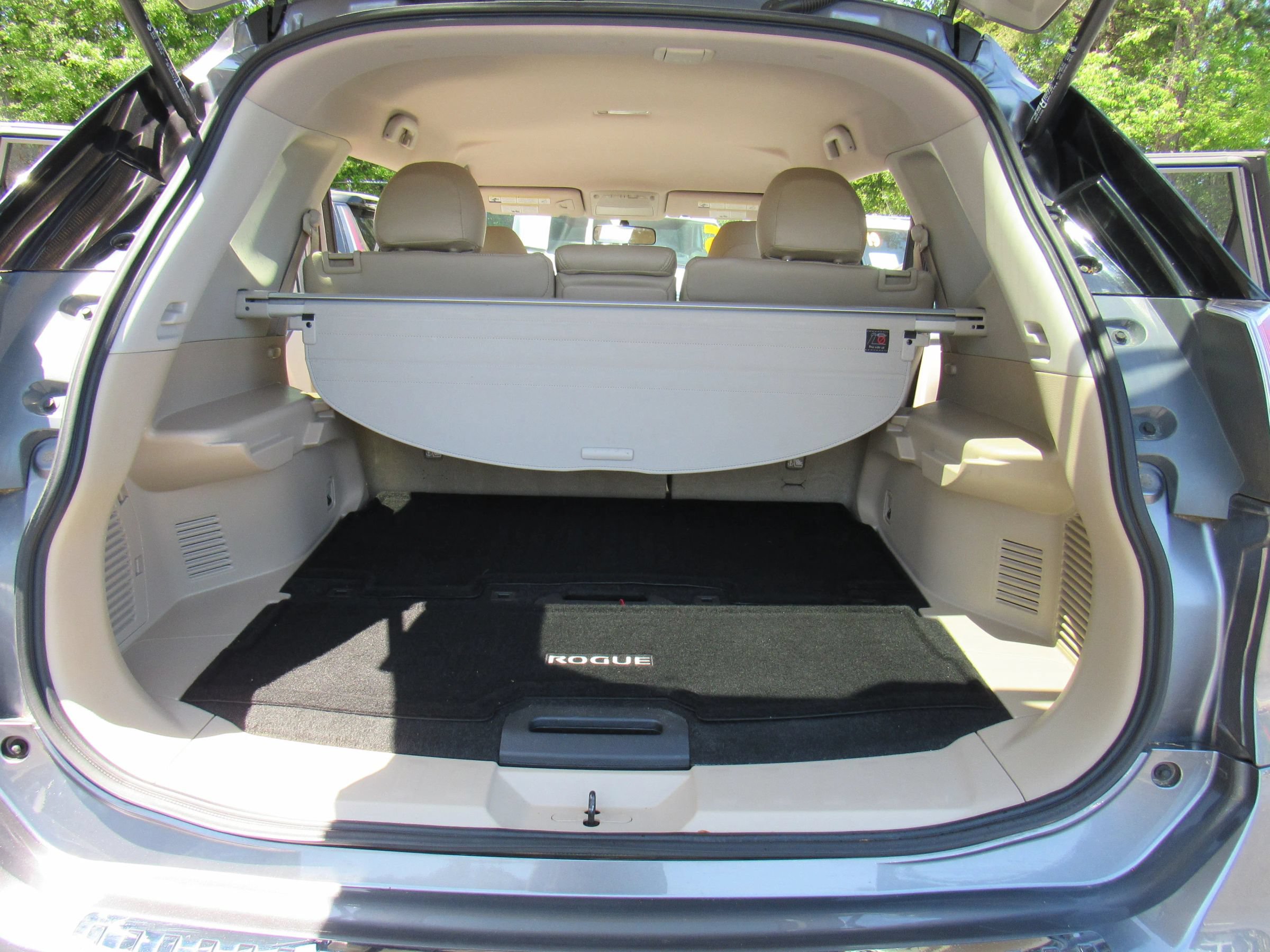 Used 2016 Nissan Rogue SV FWD image 20