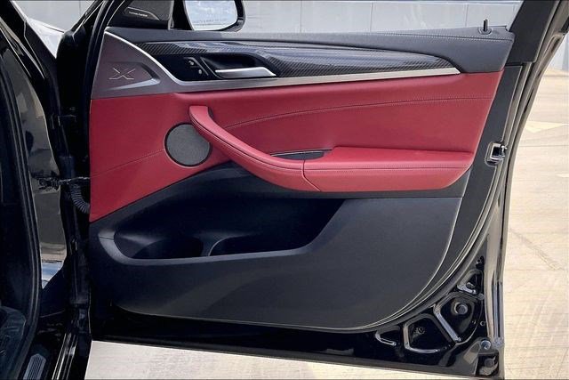 Used 2023 BMW X4 M40i w/ Premium Package image 28