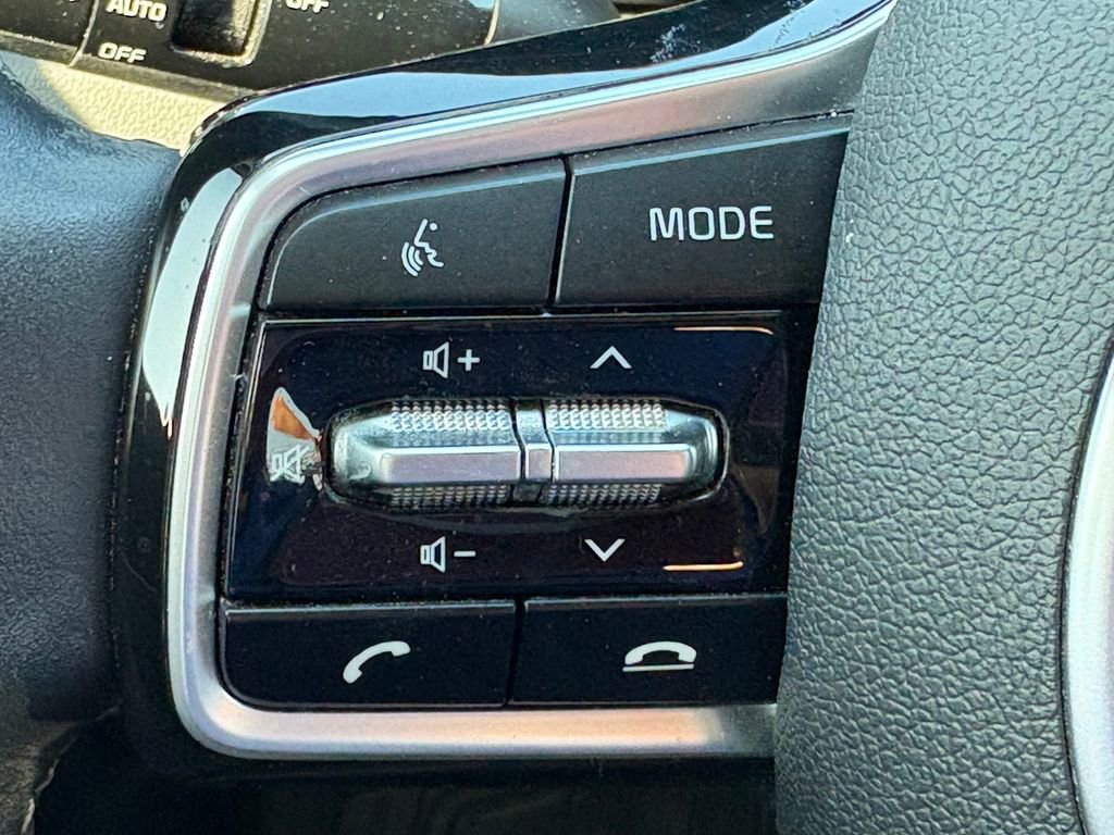 Certified 2022 Kia Sorento SX AWD/4WD image 23