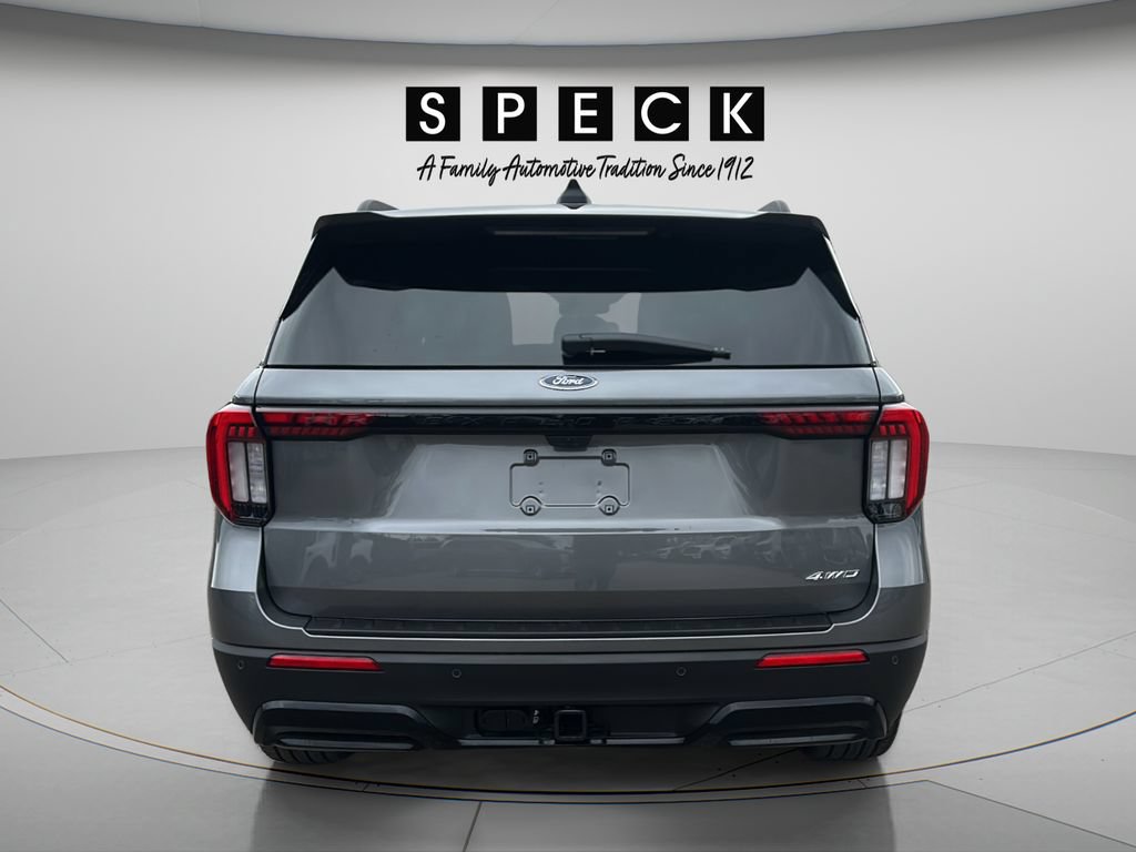New 2026 Ford Explorer ST-Line w/ ST-Line Street Pack AWD/4WD image 5