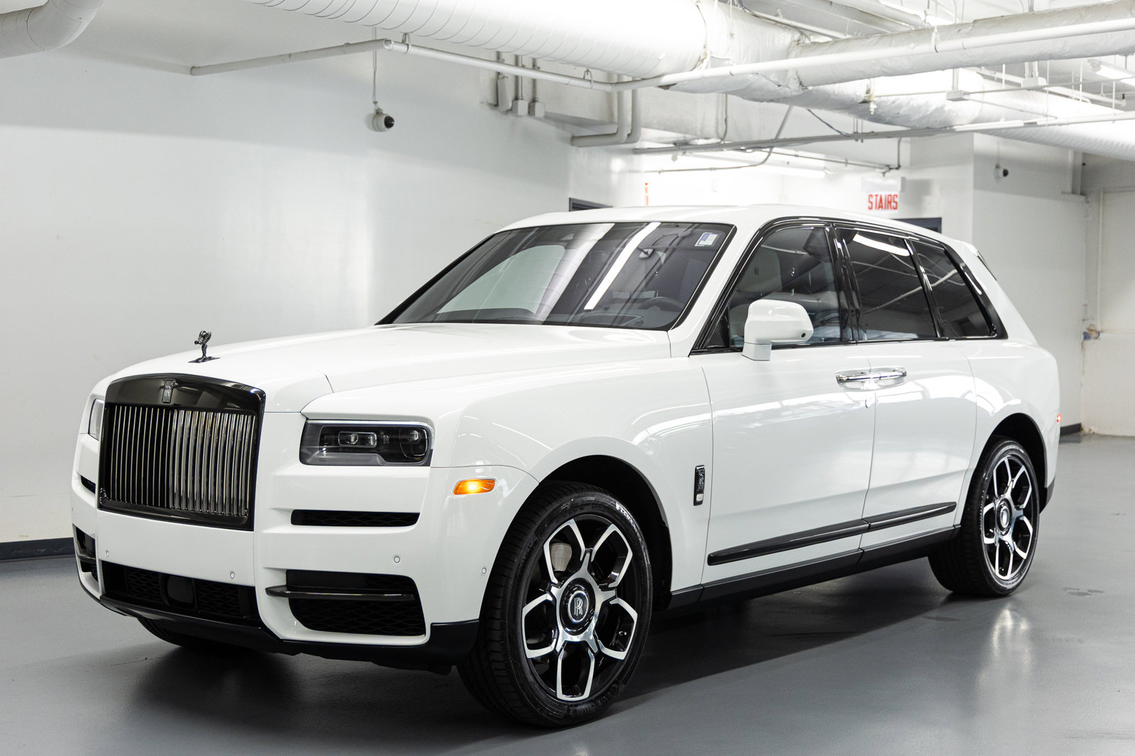 Certified 2023 Rolls-Royce Cullinan Black Badge w/ Driver's Package AWD/4WD image 1