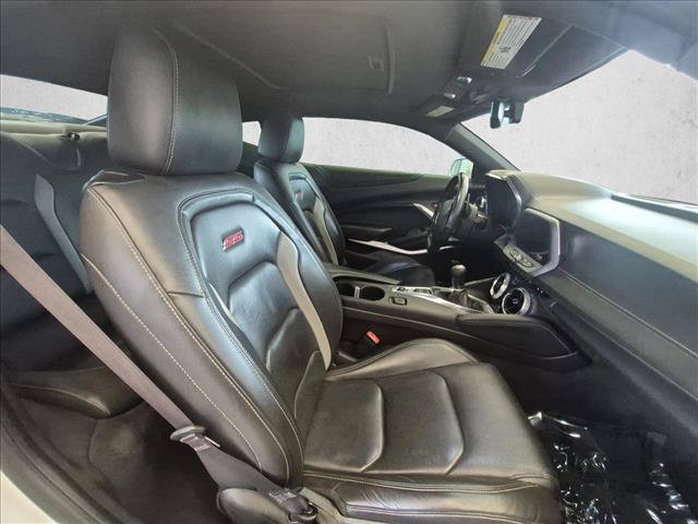 Used 2016 Chevrolet Camaro SS RWD image 20