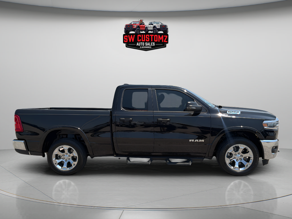 Used 2025 RAM 1500 Big Horn AWD/4WD image 8