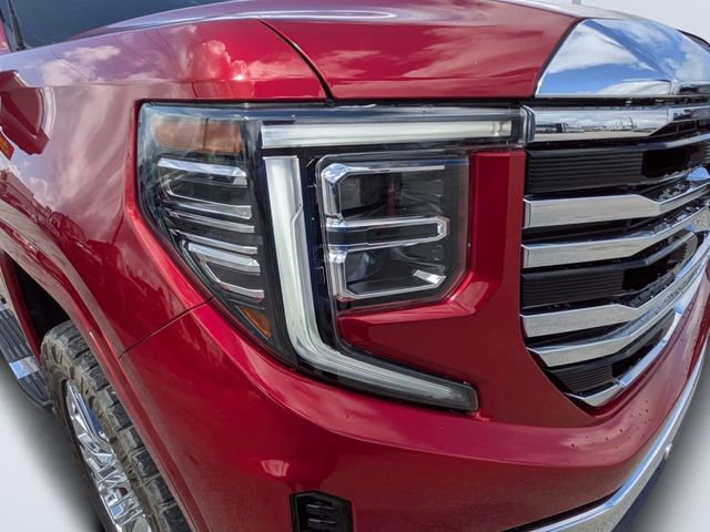 Used 2022 GMC Sierra 1500 SLT w/ SLT Premium Plus Package AWD/4WD image 9
