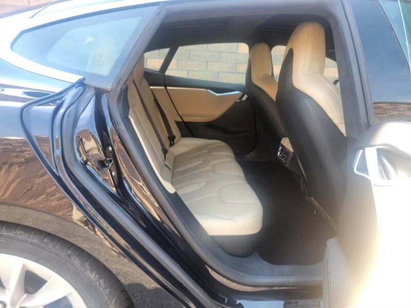 Used 2016 Tesla Model S 70D AWD/4WD image 31