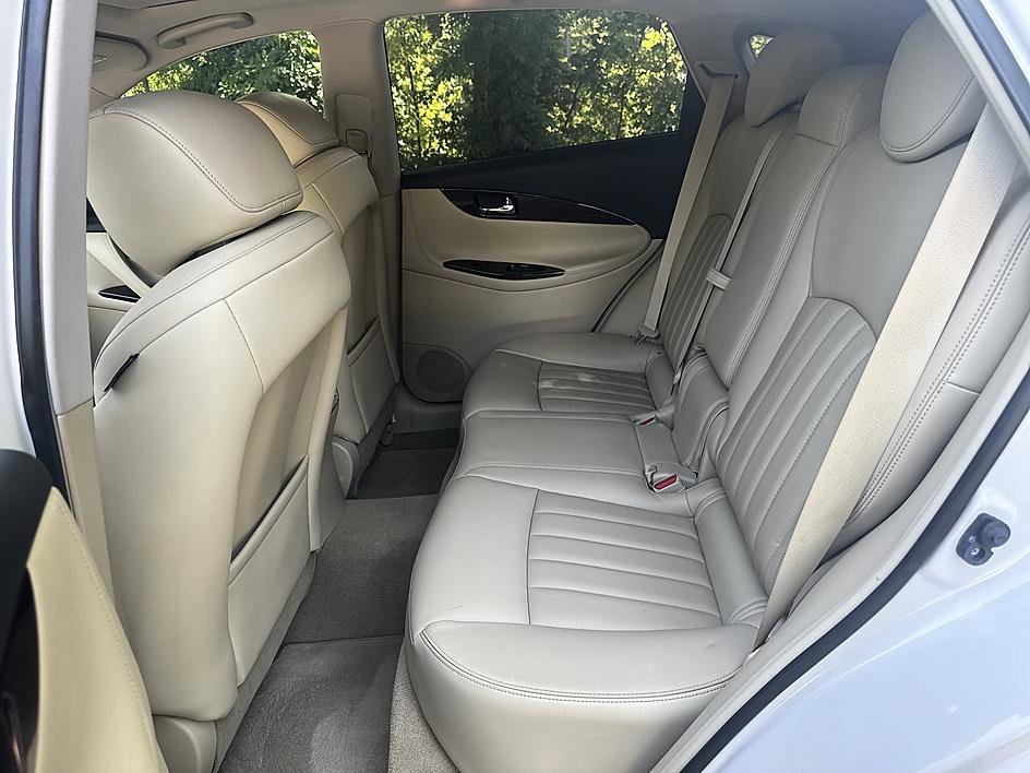 Used 2017 INFINITI QX50 AWD w/ Premium Plus Package image 13