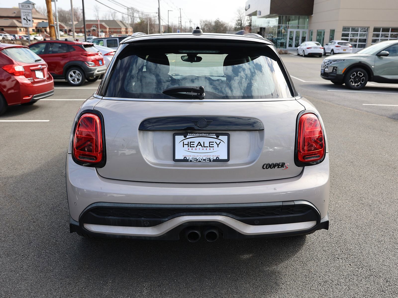 Used 2022 MINI Cooper S w/ Premium Package image 6