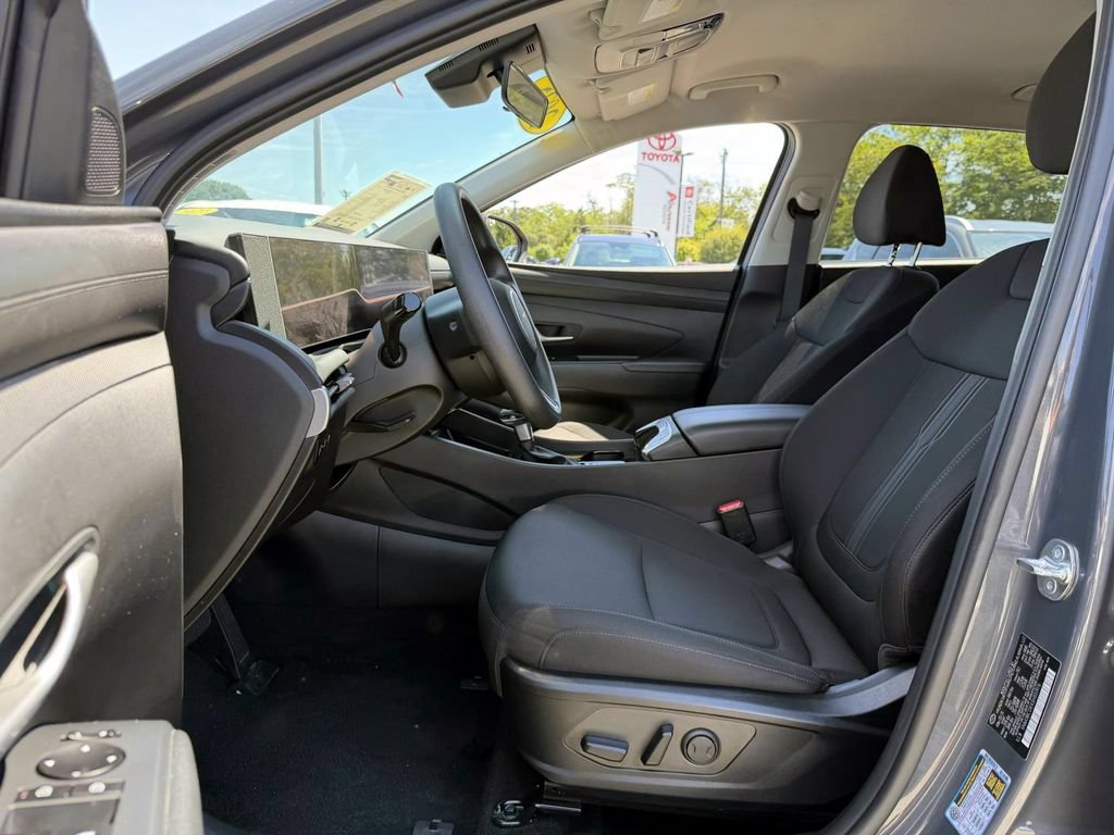 Certified 2025 Hyundai Tucson SEL AWD/4WD image 12