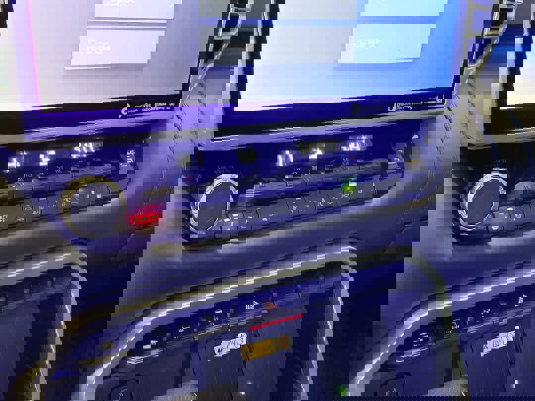 Used 2023 Toyota Tundra Platinum image 18